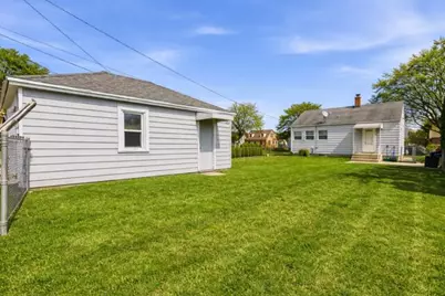 3803 S Lenox St, Milwaukee, WI 53207 - Photo 20