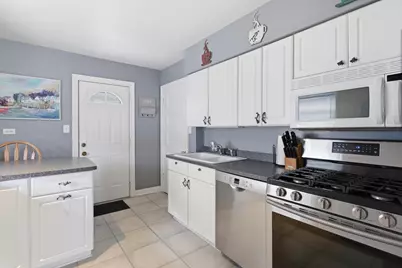 3803 S Lenox St, Milwaukee, WI 53207 - Photo 6