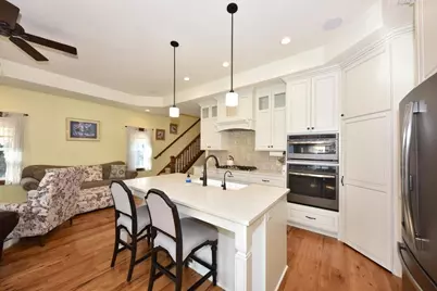 W269N2762  Lelah Ave, Pewaukee, WI 53072 - Photo 8