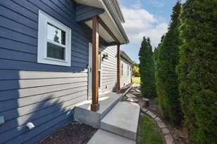 W269N2762 Lelah Ave, Pewaukee, WI 53072 - Photo 34