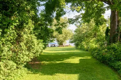 W269N2762  Lelah Ave, Pewaukee, WI 53072 - Photo 42