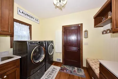 W269N2762  Lelah Ave, Pewaukee, WI 53072 - Photo 4