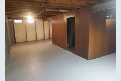 8229 W Grantosa Dr, Milwaukee, WI 53218 - Photo 10