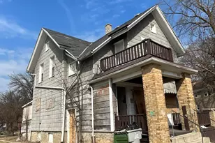 2450 W Keefe Ave, Milwaukee, WI 53206 - Photo 2