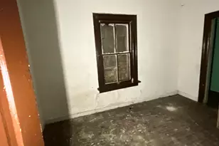 2450 W Keefe Ave, Milwaukee, WI 53206 - Photo 16