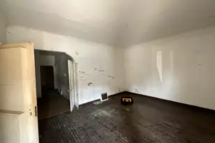 2450 W Keefe Ave, Milwaukee, WI 53206 - Photo 6