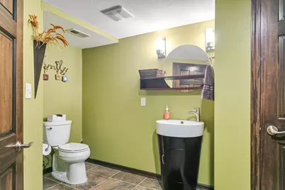 N61W14539  Brookside Dr, Menomonee Falls, WI 53051 - Photo 42