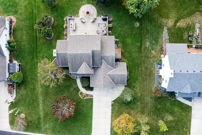 N61W14539  Brookside Dr, Menomonee Falls, WI 53051 - Photo 48