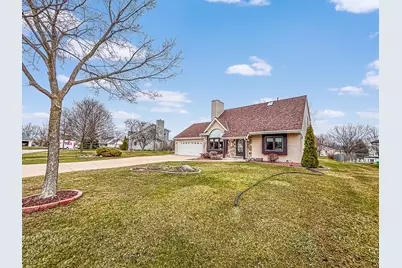 7236 S Hillendale Dr, Franklin, WI 53132 - Photo 38