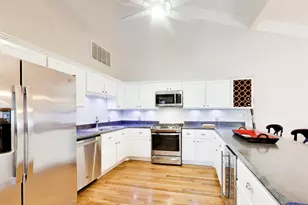 519 Bristol Oak Ct, Fontana, WI 53125 - Photo 20