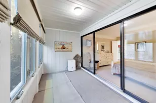 519 Bristol Oak Ct, Fontana, WI 53125 - Photo 8