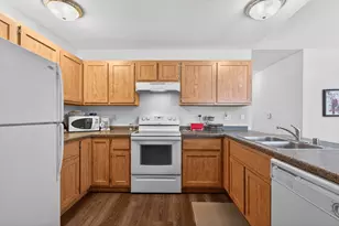112 Market Square Dr, Wautoma, WI 54982 - Photo 10