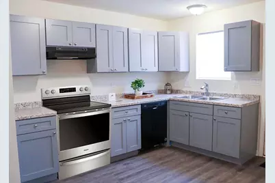 3160 N Palmer St, Milwaukee, WI 53212 - Photo 4