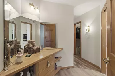 N80W17455  Robin Cir, Menomonee Falls, WI 53051 - Photo 12