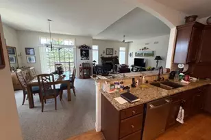 6837 W Greyhawk Ct, Franklin, WI 53132 - Photo 18