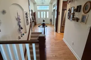 6837 W Greyhawk Ct, Franklin, WI 53132 - Photo 8
