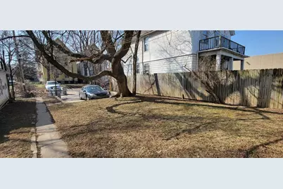 2873 N 34th St #2875, Milwaukee, WI 53210 - Photo 4