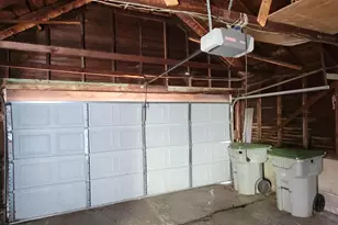 3827 N 24th Pl, Milwaukee, WI 53206 - Photo 16