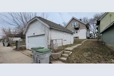 3827 N 24th Pl #A, Milwaukee, WI 53206 - Photo 6