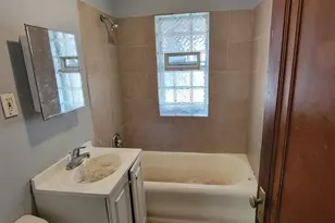 3827 N 24th Pl, Milwaukee, WI 53206 - Photo 10