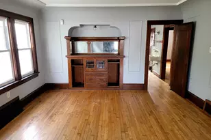 3827 N 24th Pl, Milwaukee, WI 53206 - Photo 4