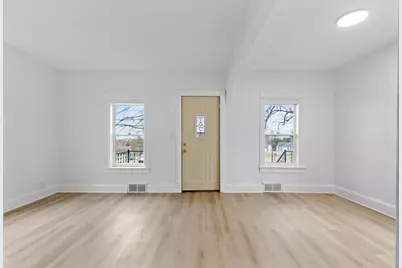 120 N Park Pl, Plymouth, WI 53073 - Photo 2