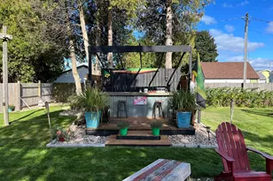 2834 Memorial Dr, Two Rivers, WI 54241 - Photo 12