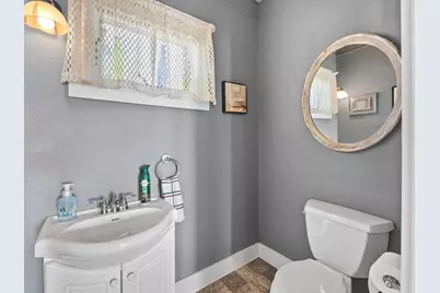 2834  Memorial Dr, Two Rivers, WI 54241 - Photo 24