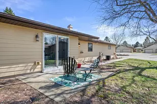 710 St Paul Dr, Slinger, WI 53086 - Photo 16