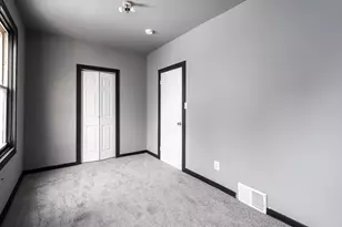 3127 W Garfield Ave, Milwaukee, WI 53208 - Photo 22