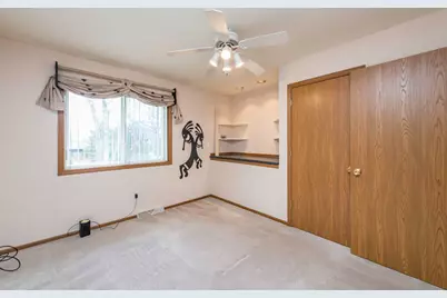9950  11th Ave, Pleasant Prairie, WI 53158 - Photo 12