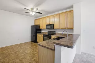 N16W26521 Meadowgrass Cir, Pewaukee, WI 53072 - Photo 8