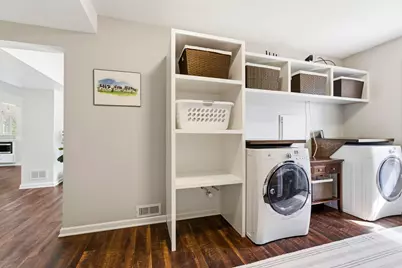 1633 W Eleanor Pl, Mequon, WI 53092 - Photo 26