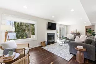 1633 W Eleanor Pl, Mequon, WI 53092 - Photo 16