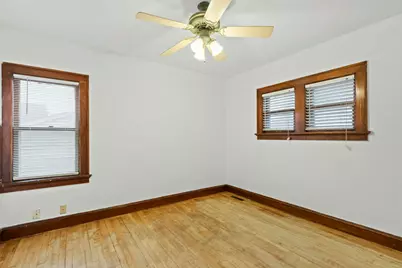 4607 N 42nd St, Milwaukee, WI 53209 - Photo 8
