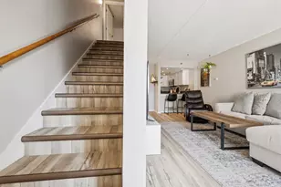 270 E Highland Ave, Milwaukee, WI 53202 - Photo 14