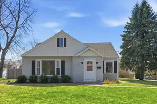 213 E Douglas St, Port Washington, WI 53074 - Photo 32