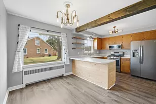 213 E Douglas St, Port Washington, WI 53074 - Photo 8