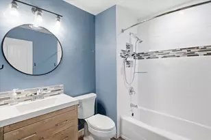 213 E Douglas St, Port Washington, WI 53074 - Photo 18