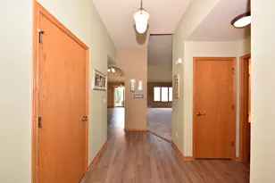 309 la Roche Ln, Belgium, WI 53004 - Photo 4