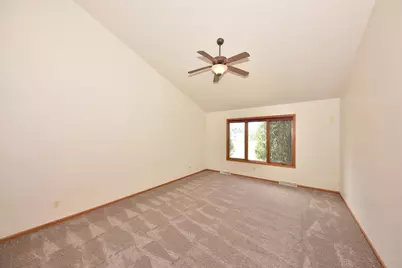 309  La Roche Ln, Belgium, WI 53004 - Photo 18