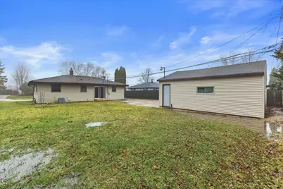 9317  Carol Ann Dr, Sturtevant, WI 53177 - Photo 4