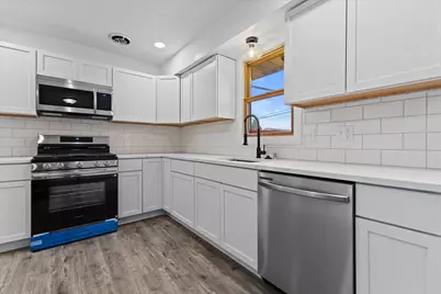 9317  Carol Ann Dr, Sturtevant, WI 53177 - Photo 6