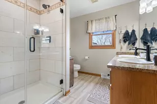 N66W13490 Crestwood Dr, Menomonee Falls, WI 53051 - Photo 24