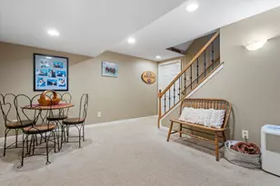 N66W13490 Crestwood Dr, Menomonee Falls, WI 53051 - Photo 28