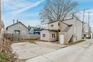 2608 16th St, Racine, WI 53405 - Photo 4