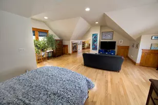 3929 N Maryland Ave, Shorewood, WI 53211 - Photo 40