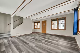 1712 E Saveland Ave, Milwaukee, WI 53207 - Photo 8