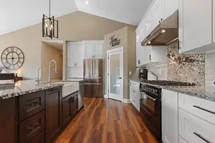 21229 Plank Rd, Racine, WI 53139 - Photo 14