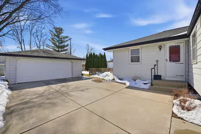 6403 W Spokane St, Milwaukee, WI 53223 - Photo 28